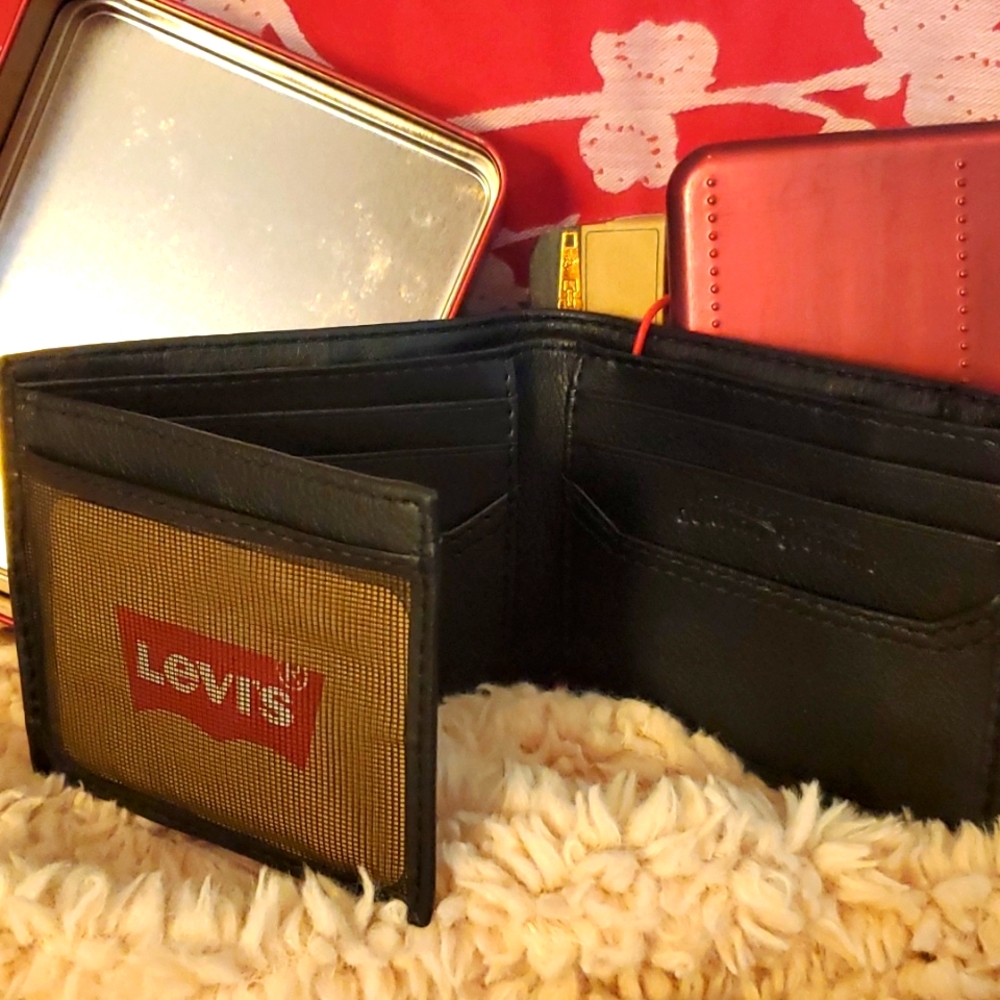 New men's leather wallet.